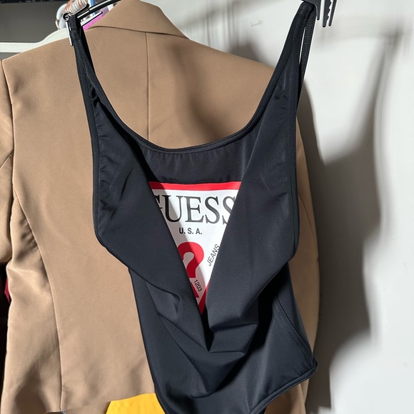 Guess swimsuit - Picture 5 of 6